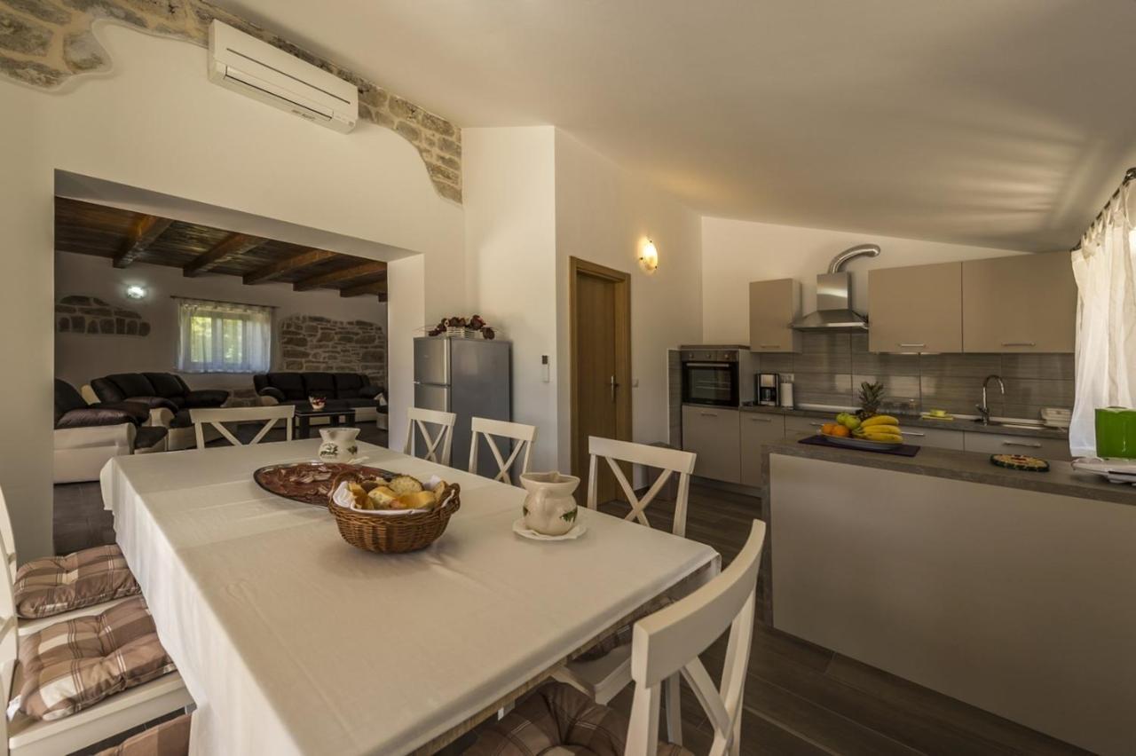 Spacious Four-Bedroom Villa Marija Klostar Eksteriør bilde