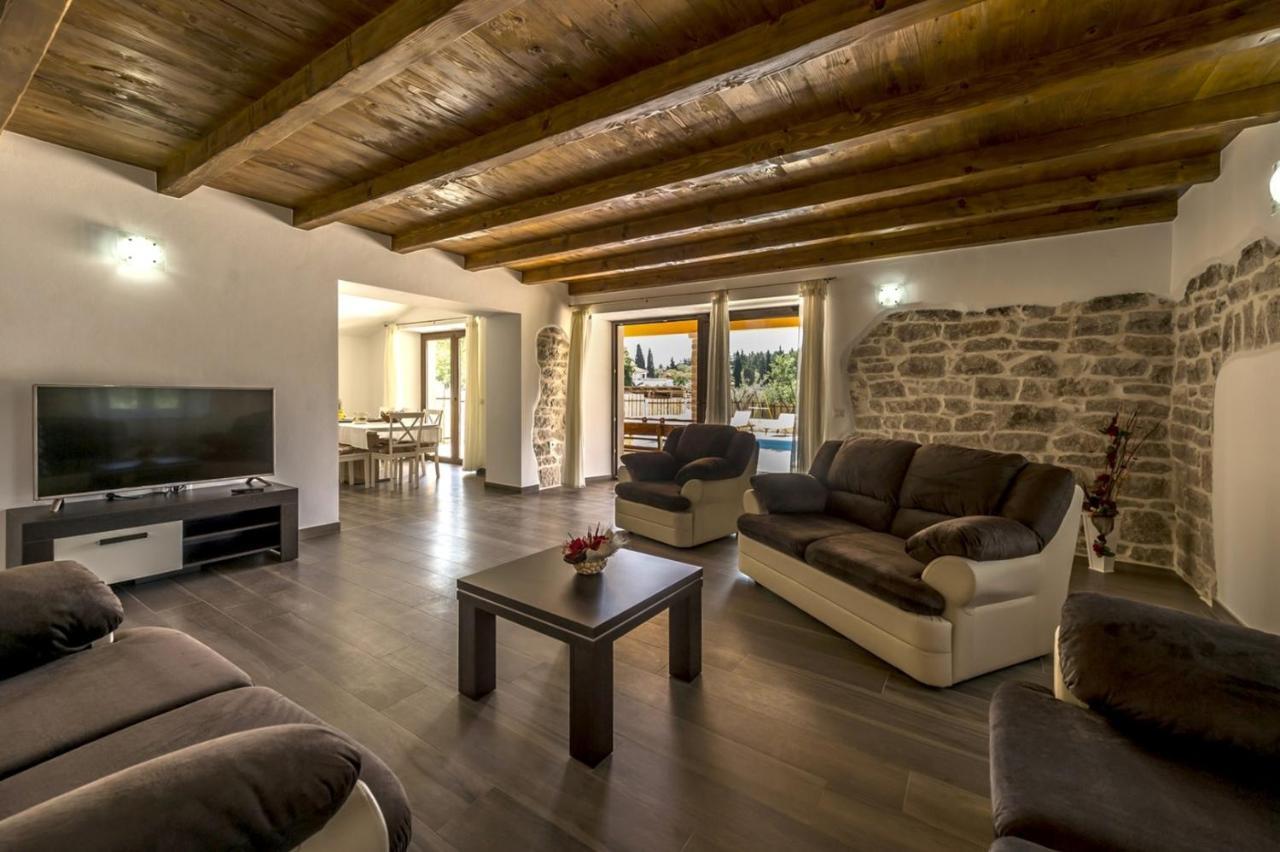 Spacious Four-Bedroom Villa Marija Klostar Eksteriør bilde