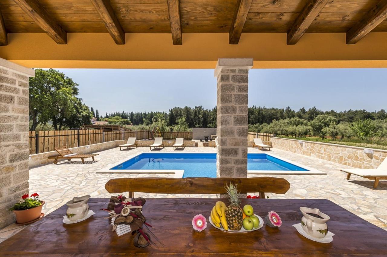 Spacious Four-Bedroom Villa Marija Klostar Eksteriør bilde